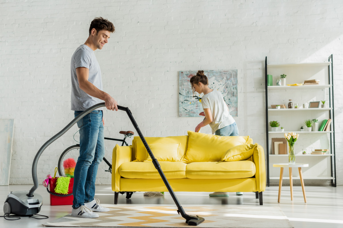 Foça Bayan Temizlikçi